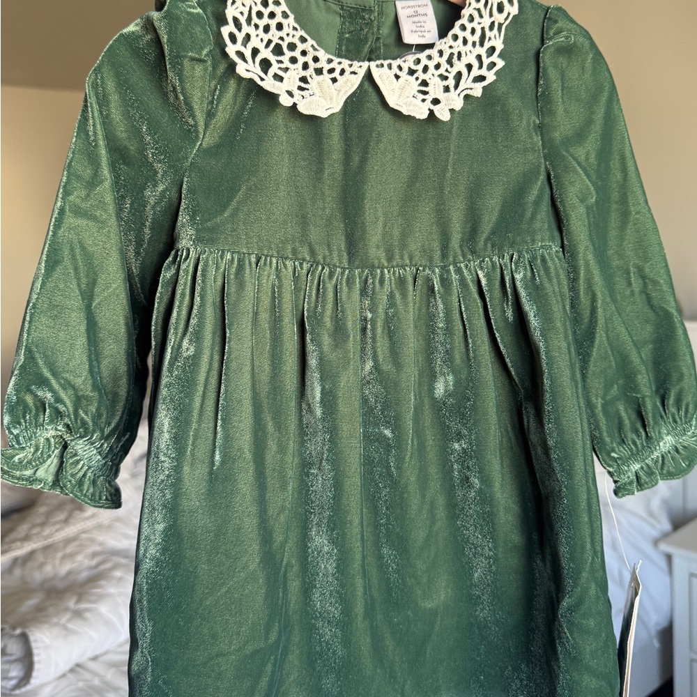 Nordstrom Green Velvet Dress with Lace Collar (NWT)